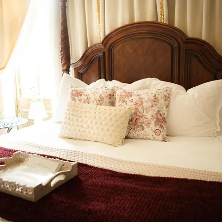 Hideaway Suites On 5Th-Formally 5Th East Hall-3